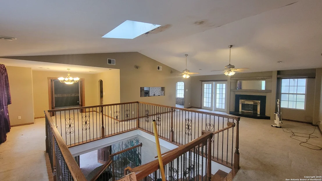 Photo of 7 Glen Cove Dr
