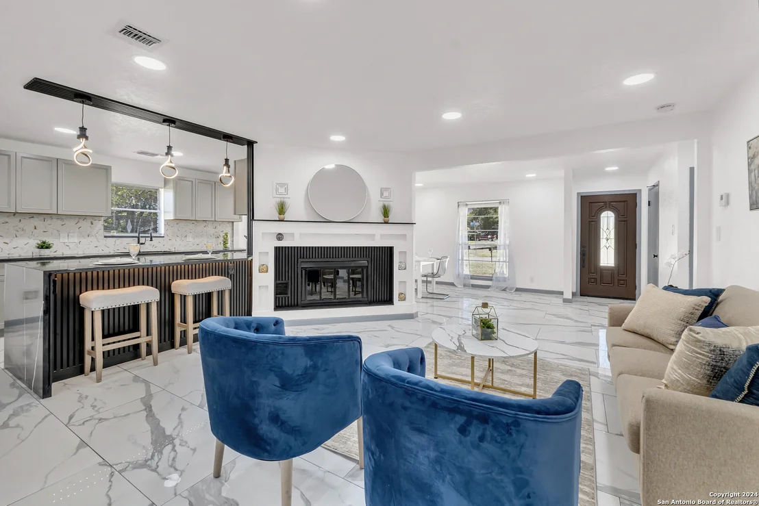 Photo of 5552 SLATTERY ST