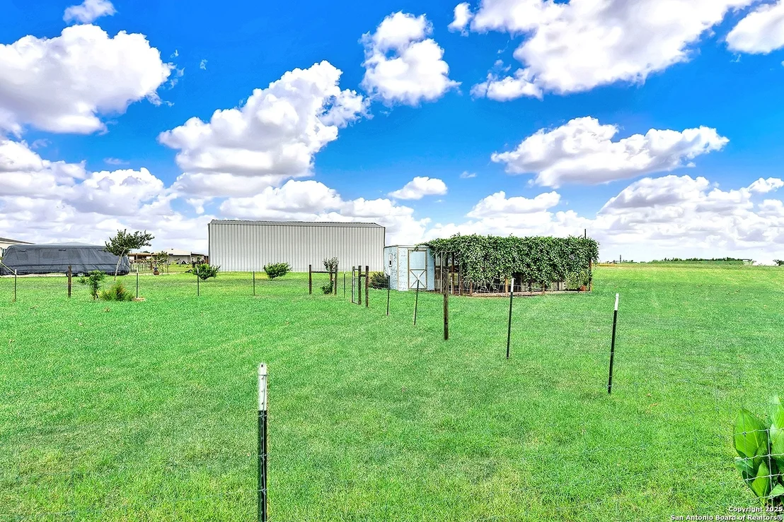 Photo of 1640 WOSNIG RD