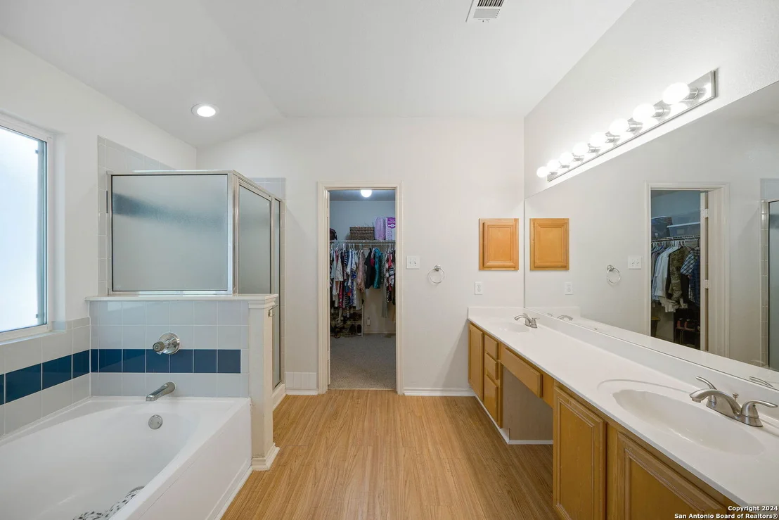 Photo of 15831 AUGUSTA COR