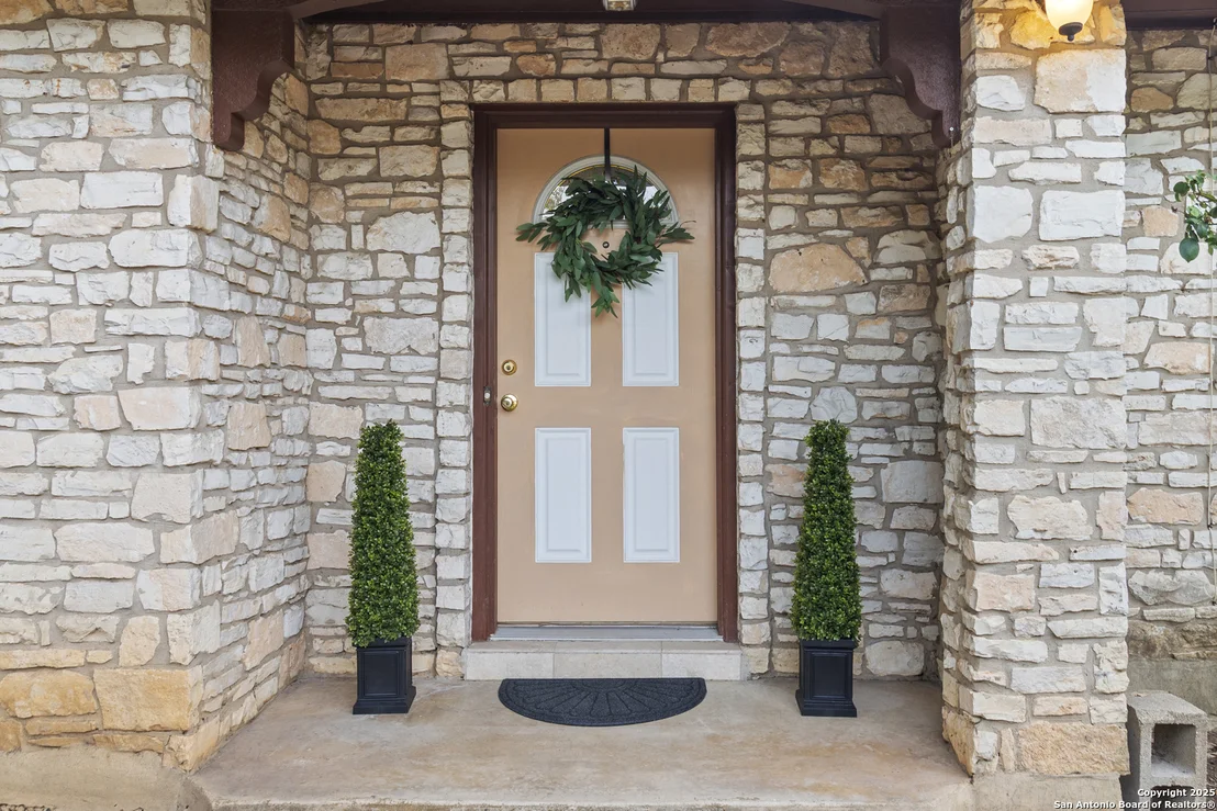 Photo of 6910 Forest Way