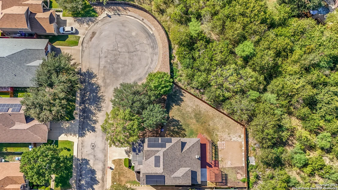 Photo of 1323 Brook Bluff
