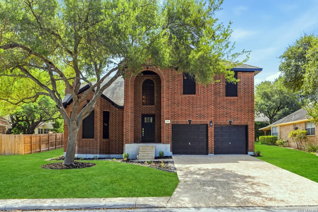 Photo of 706 Arch Stone