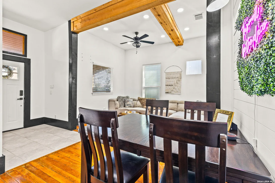 Photo of 318 Belmont