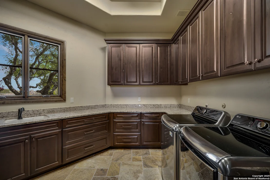 Photo of 35 Winged Foot