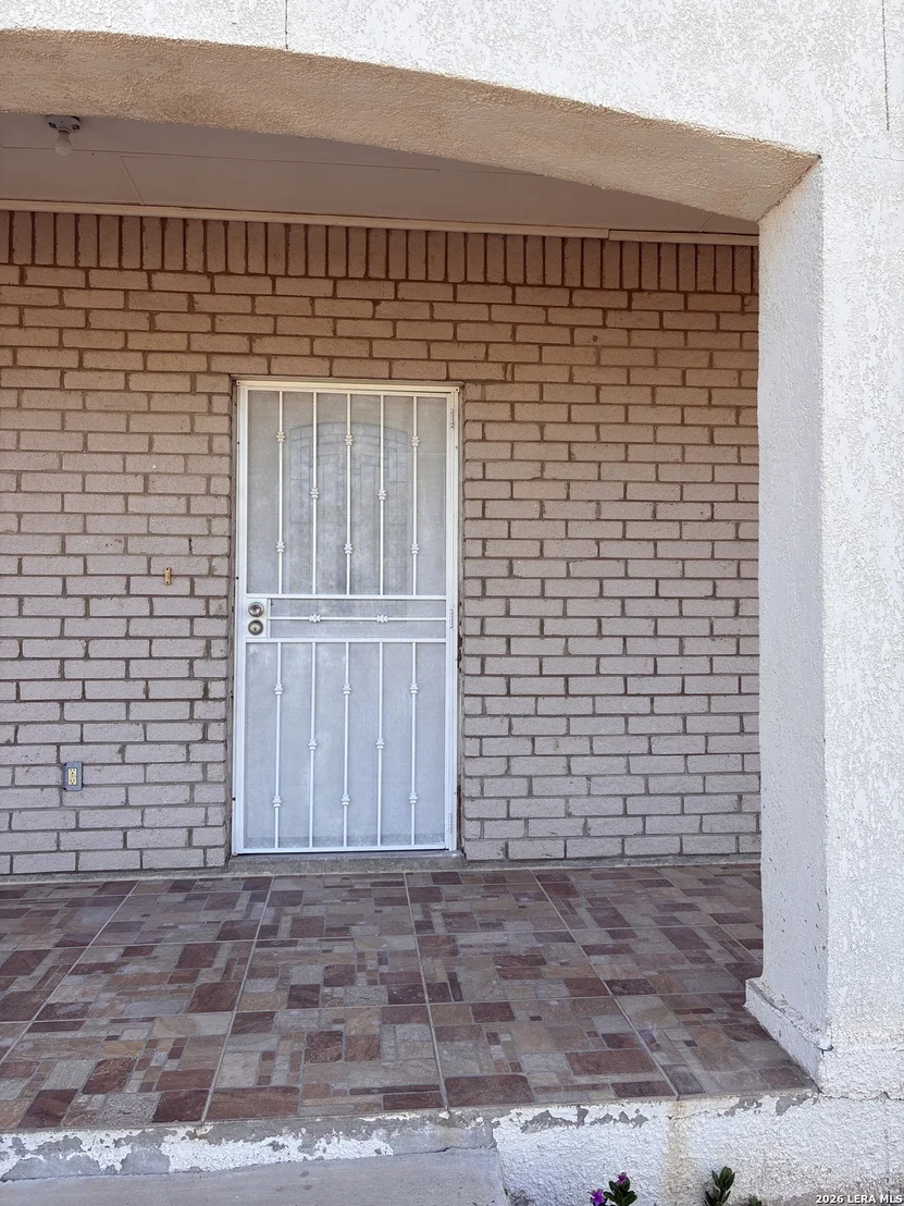 Photo of 1234 Zarate
