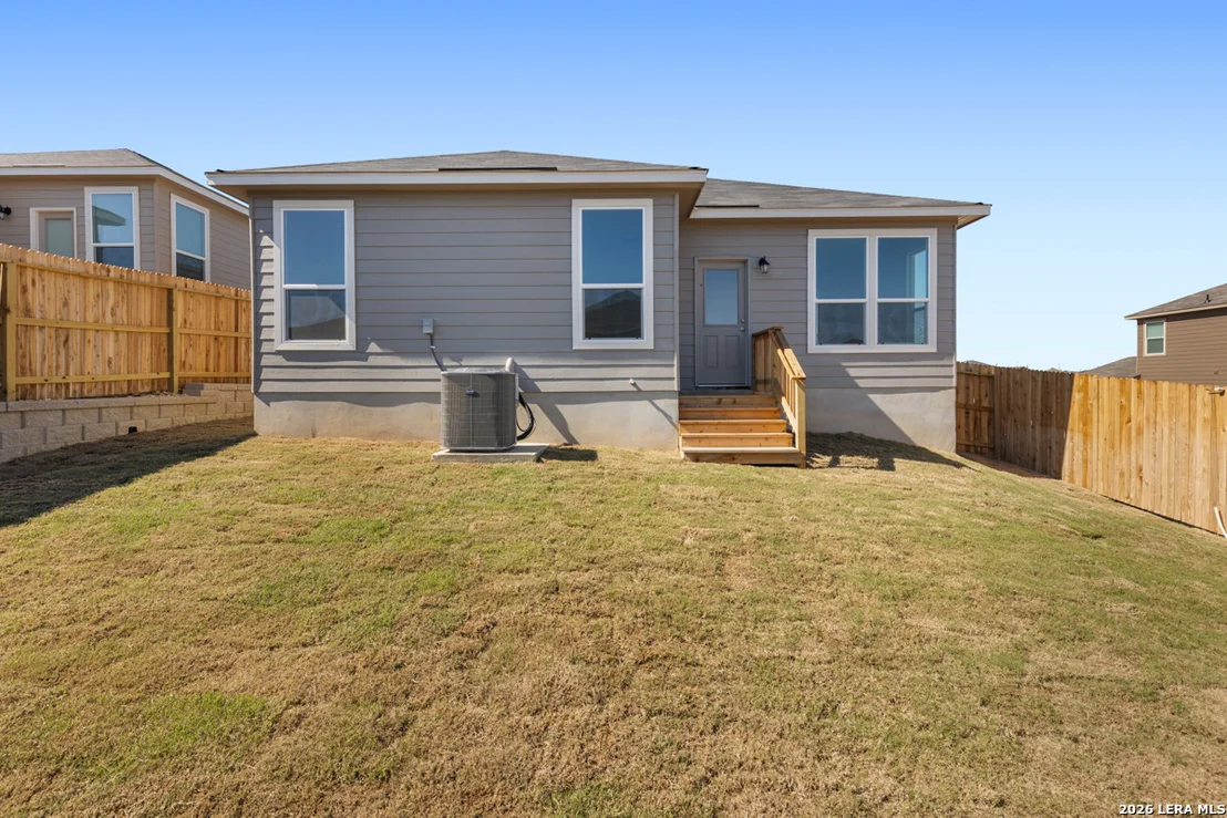 Photo of 5122 BRISCOE BLUFF