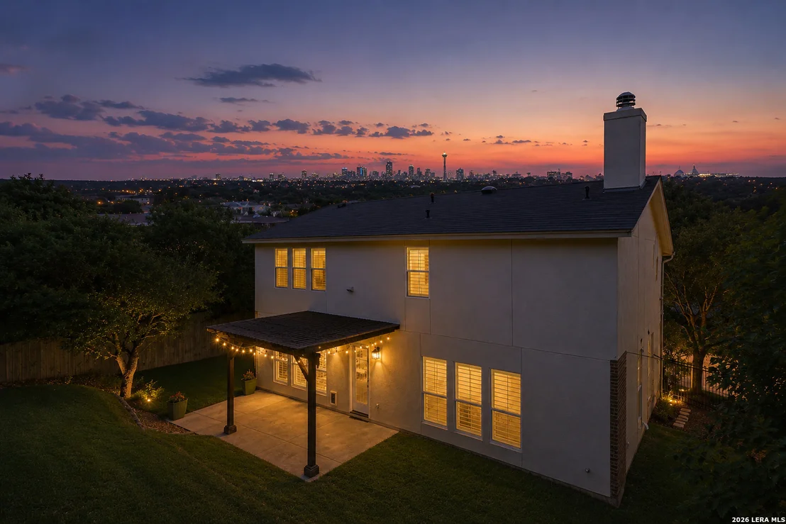 Photo of 831 Queens Oak