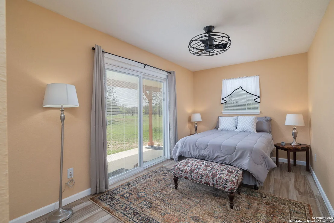 Photo of 404 Lake Rd