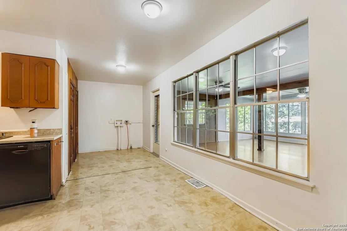 Photo of 17685 Morningside