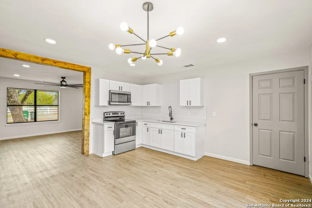 Photo of 1104 WALNUT