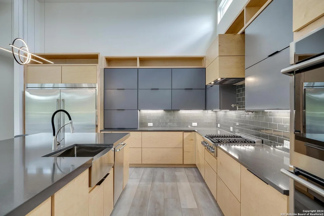 Photo of 25907 Morhiss Pt