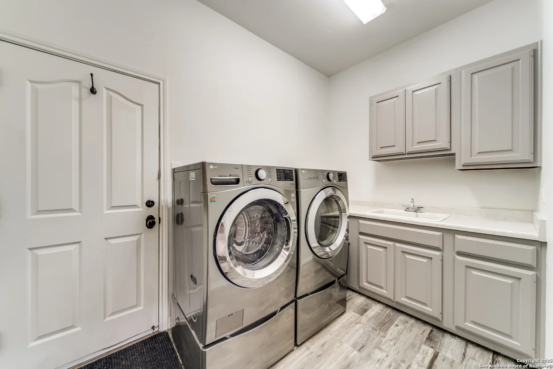 Photo of 8506 Fairway Spring