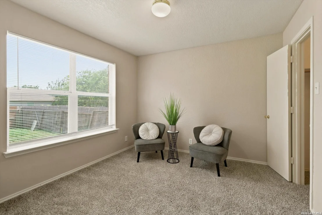 Photo of 8235 Heights Vly