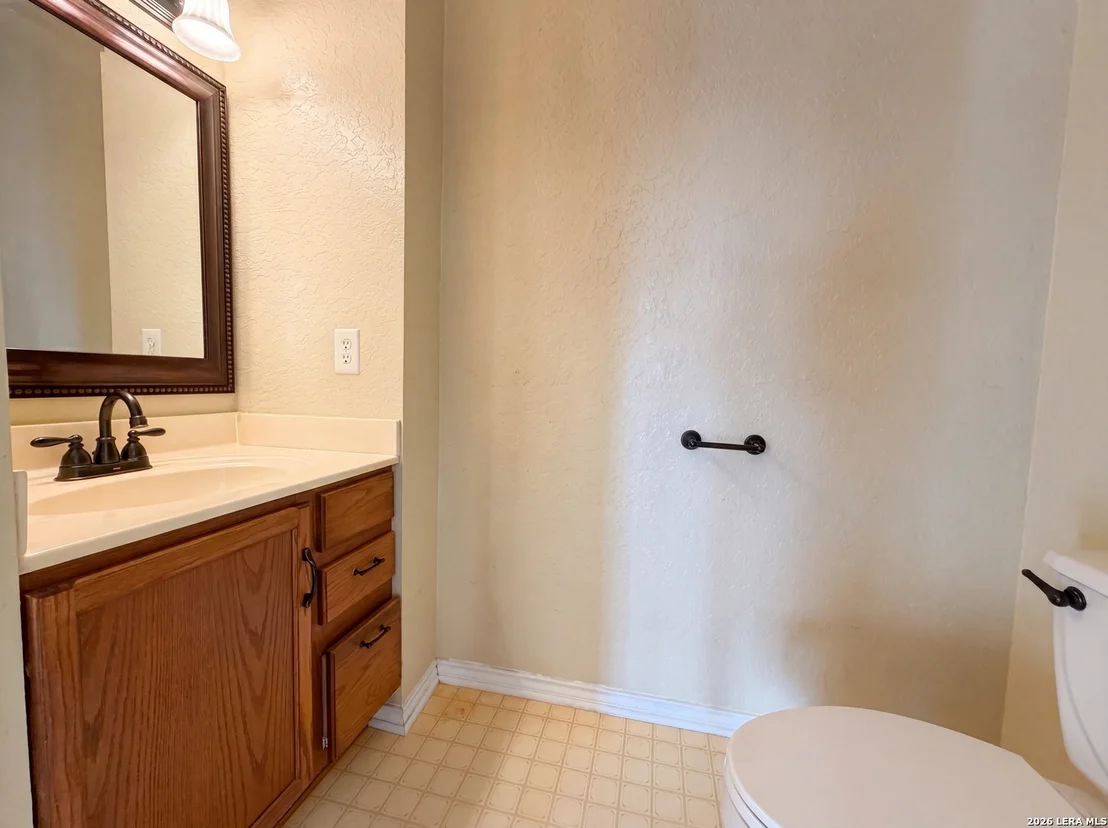 Photo of 121 SPRINGTREE FLD
