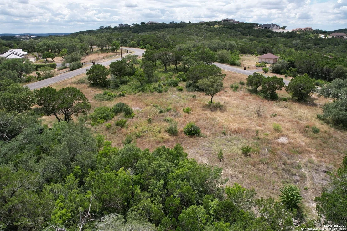 Photo of 1124 COUNTY ROAD 273