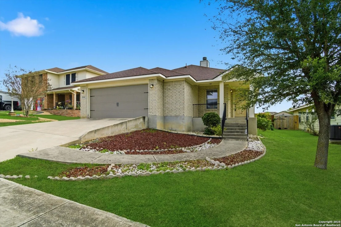 Photo of 8242 Pioneer Oak