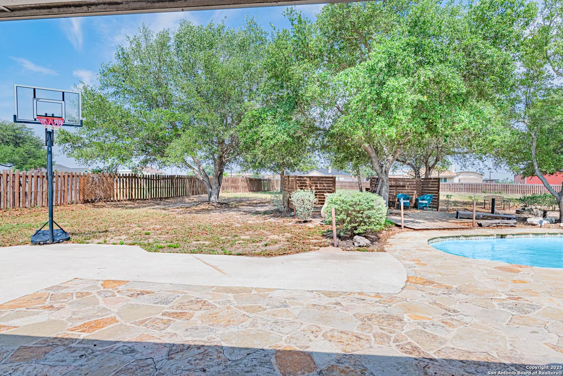 Photo of 433 Bear Gardens