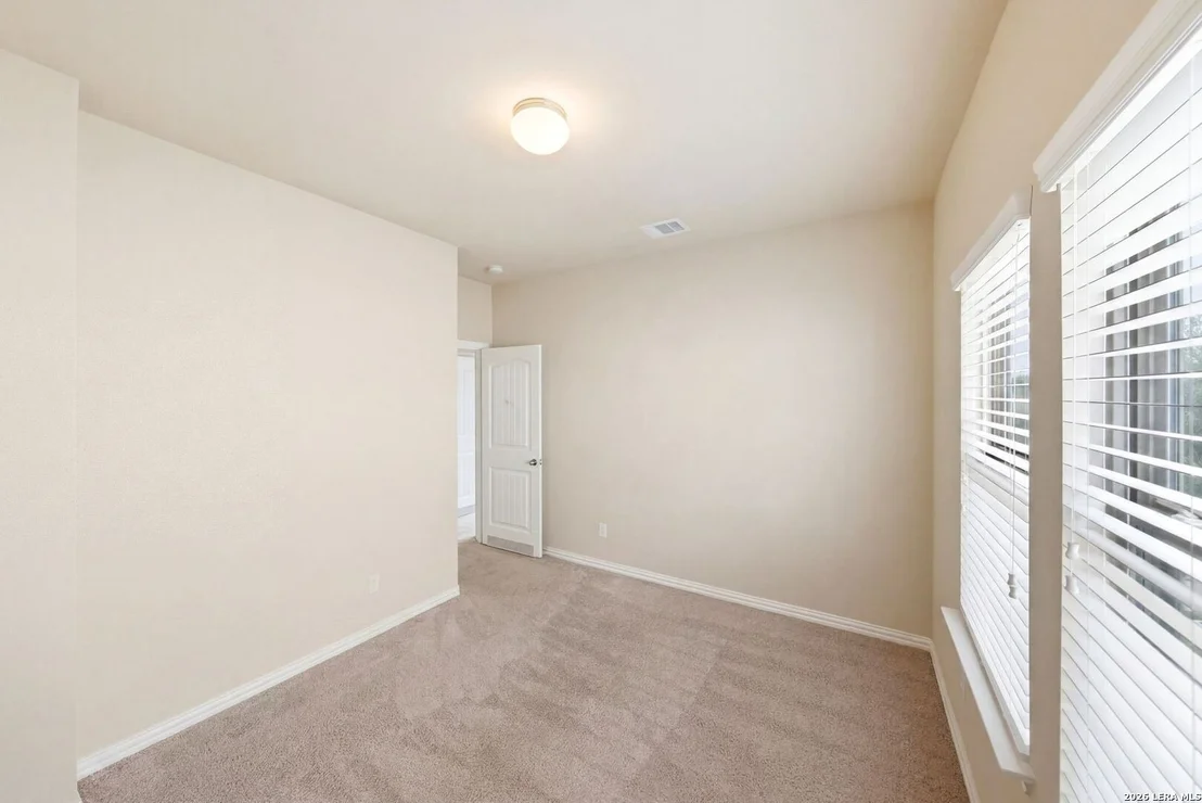 Photo of 6012 Akin Song