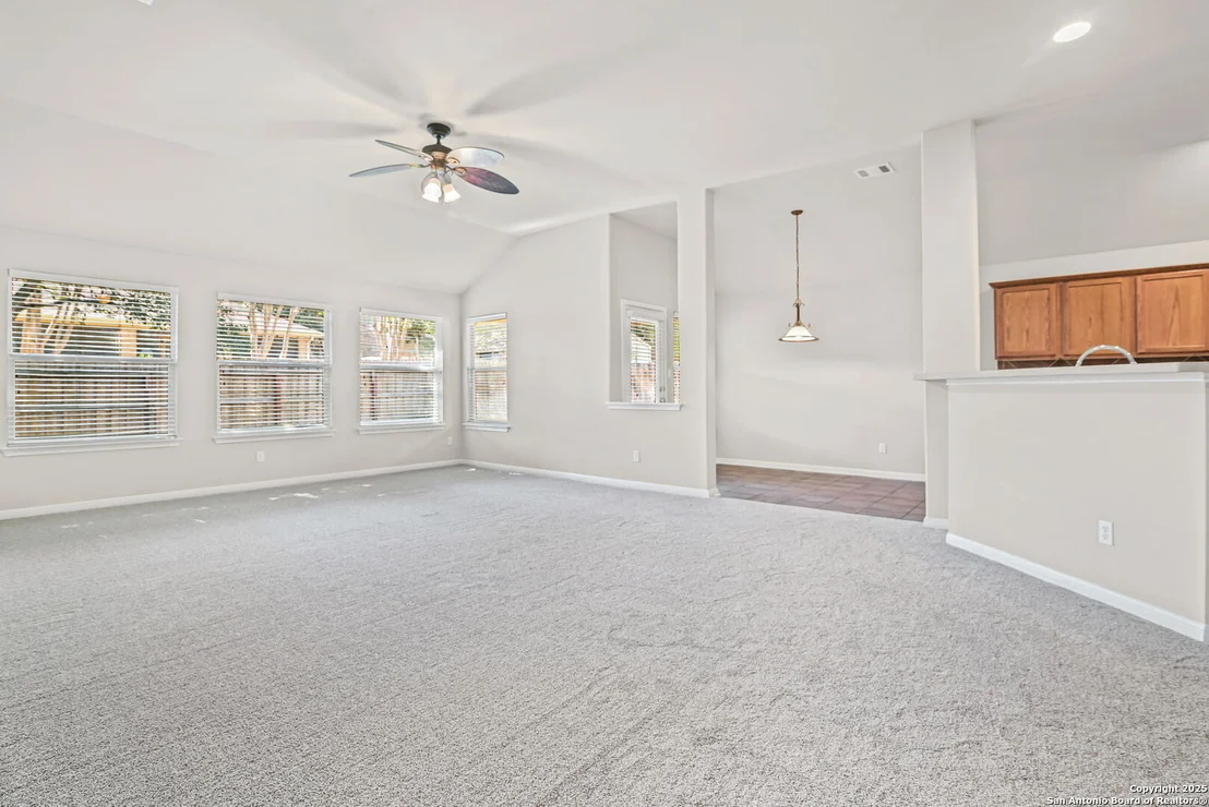 Photo of 9810 Selbourne