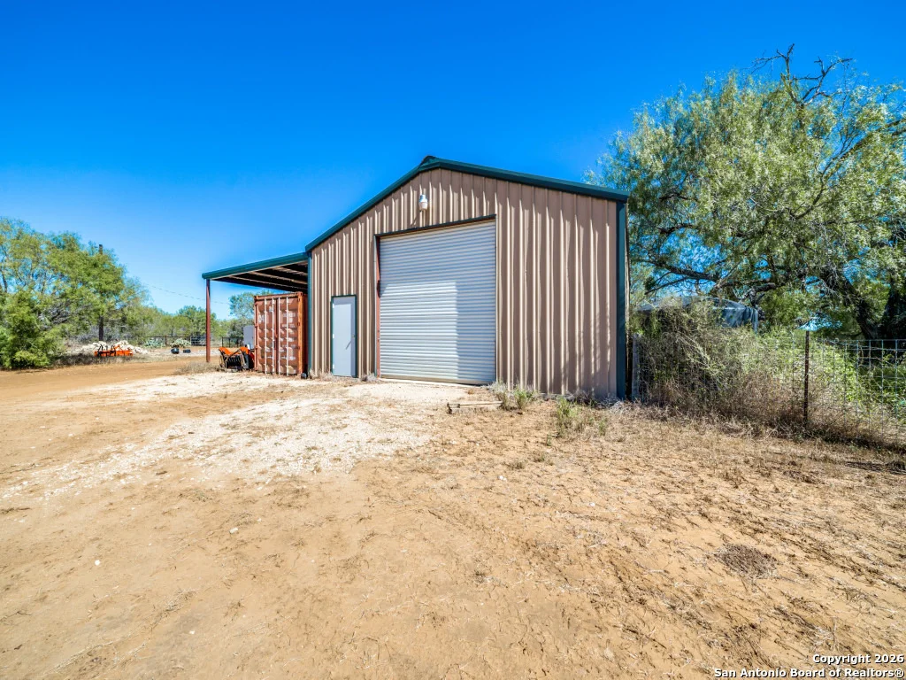 Photo of 6472 Bluntzer Rd