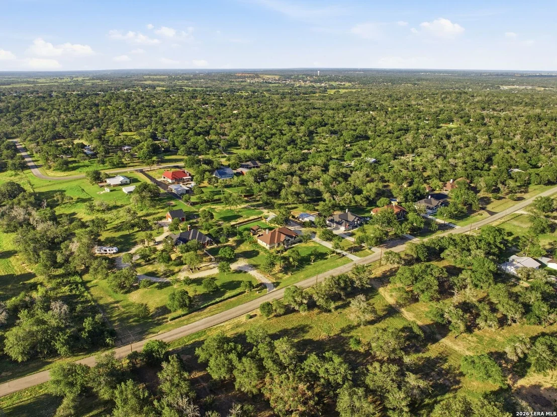 Photo of 1009 Bluebonnet Ln
