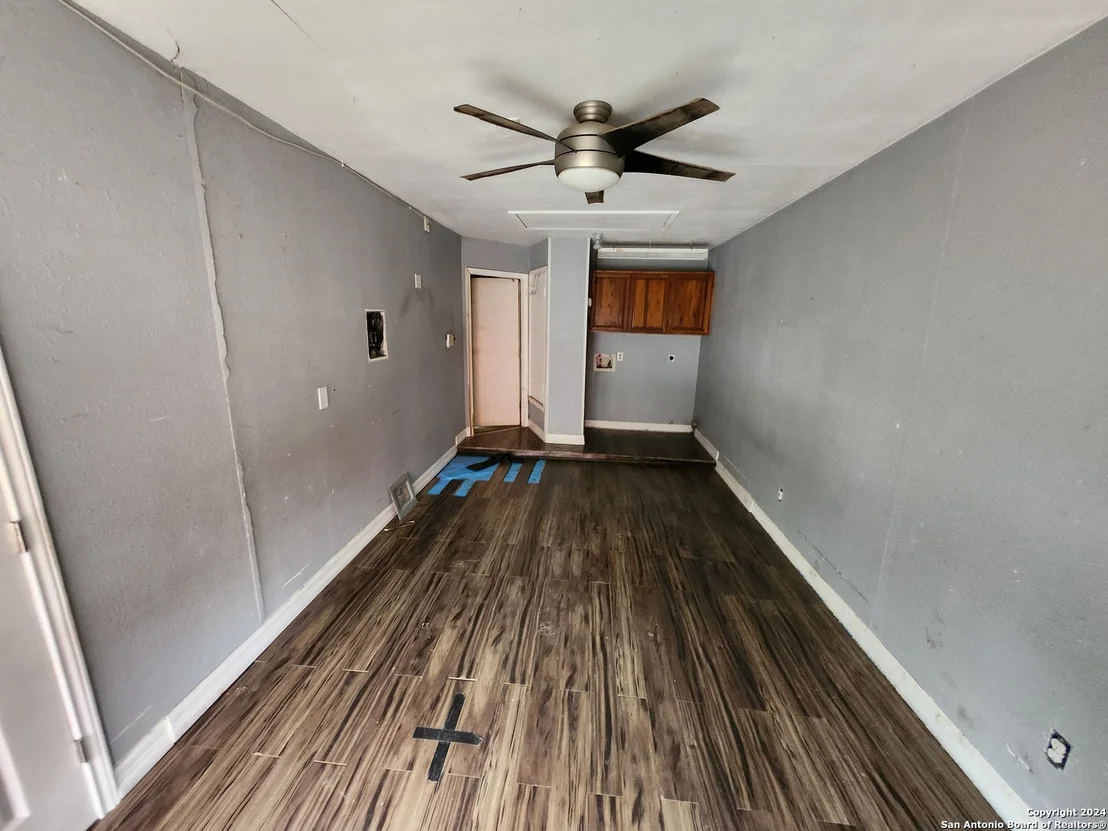 Photo of 11007 FOREST CROWN