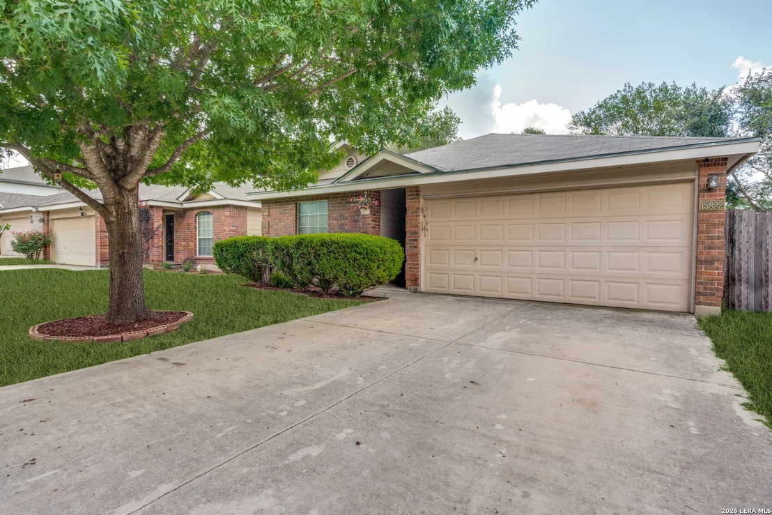 Photo of 15822 MANES GRV