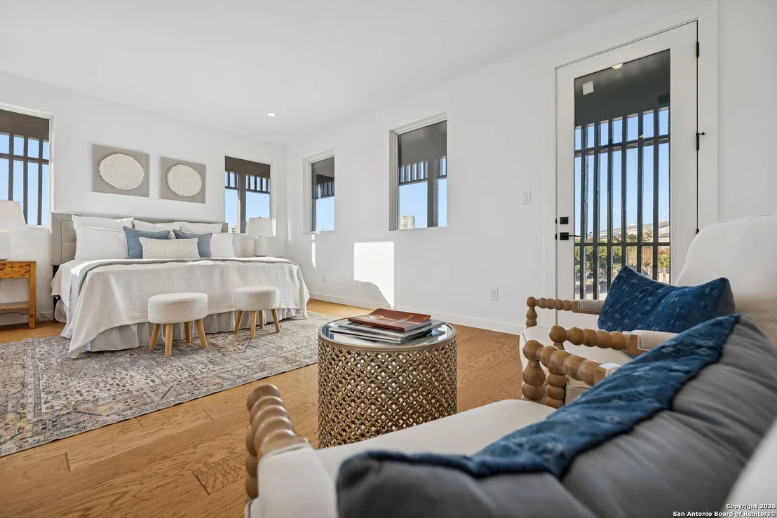 Photo of 502 McMonigal