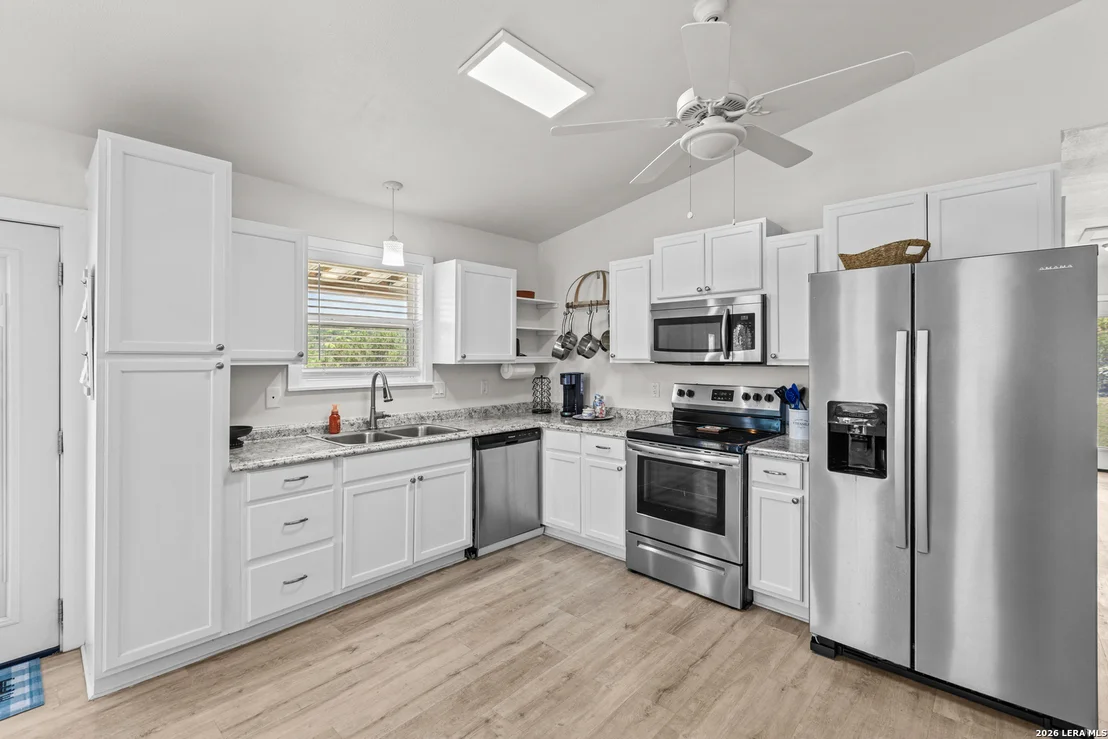 Photo of 130 SCENIC VIEW DR
