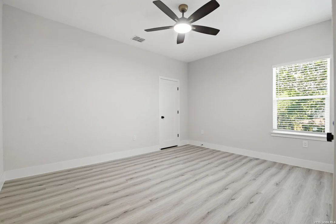 Photo of 1210 Lynx Bend