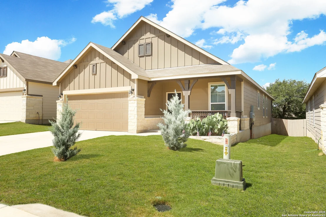 Photo of 27315 Hapgood Place