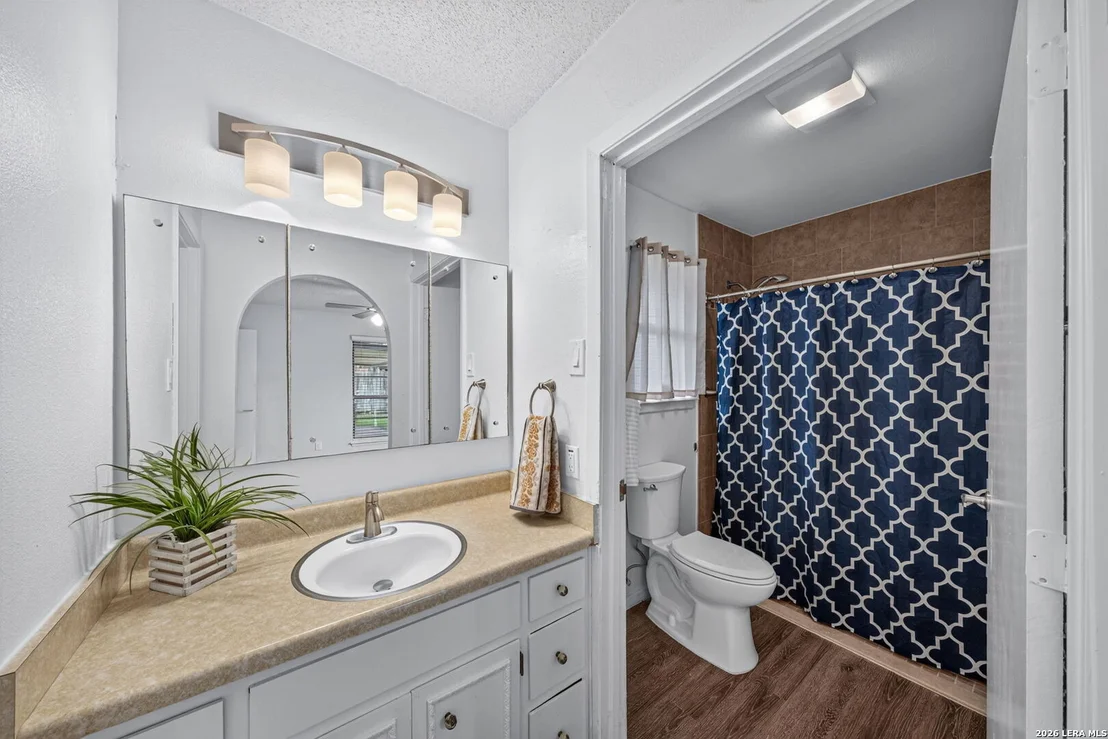 Photo of 7131 FOREST BRK