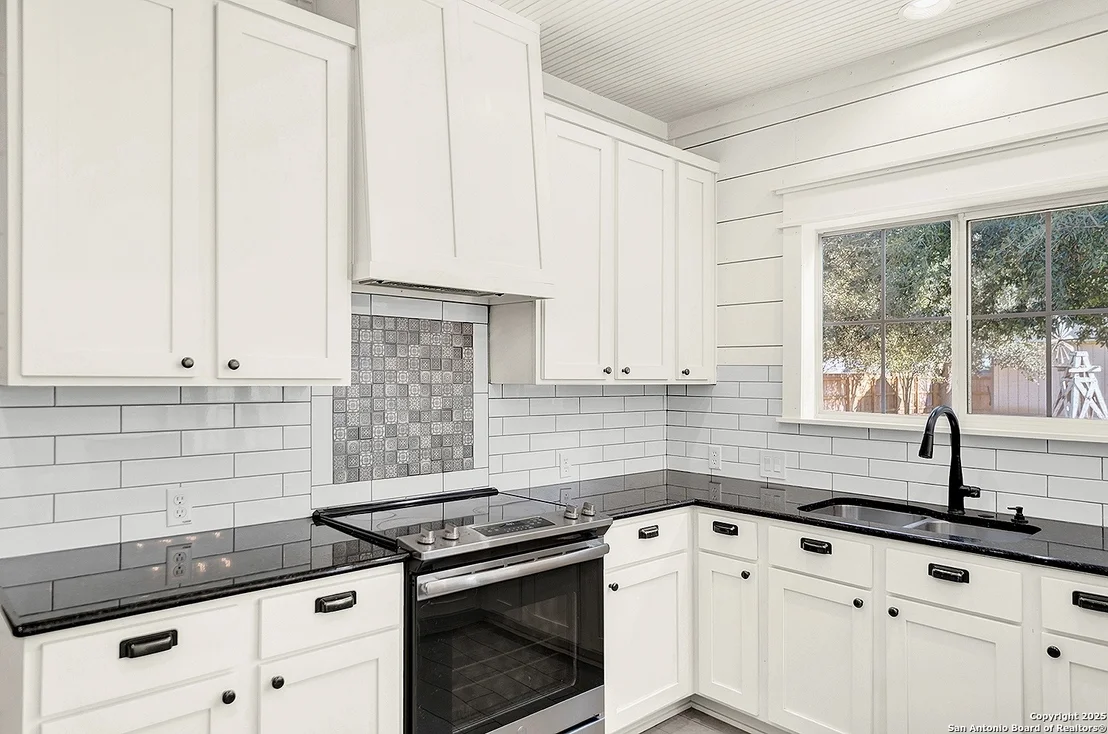Photo of 3355 HARVEST HILL