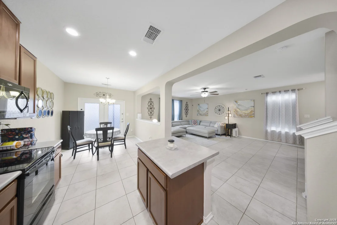 Photo of 302 Pleasanton Heights