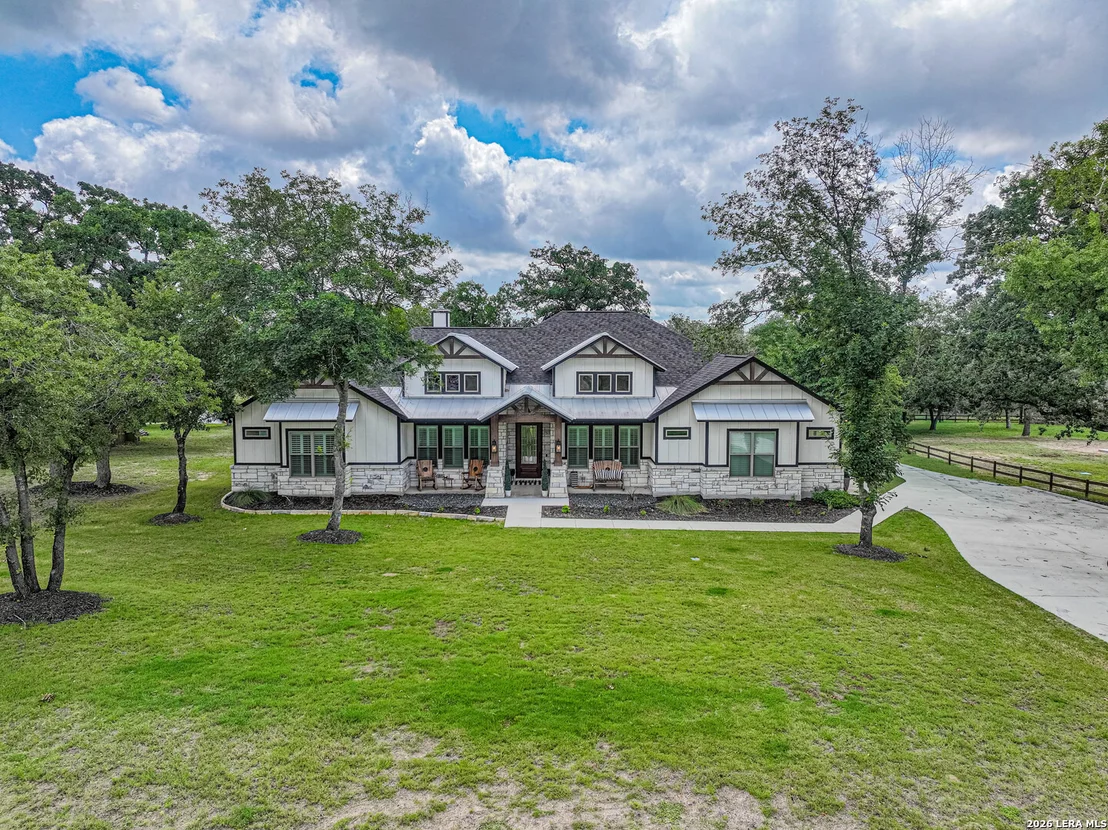 Photo of 153 Crescent Ridge