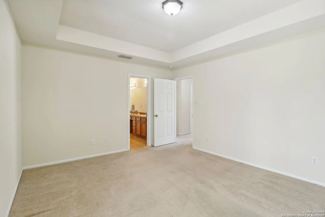 Photo of 307 Crownhill Dr