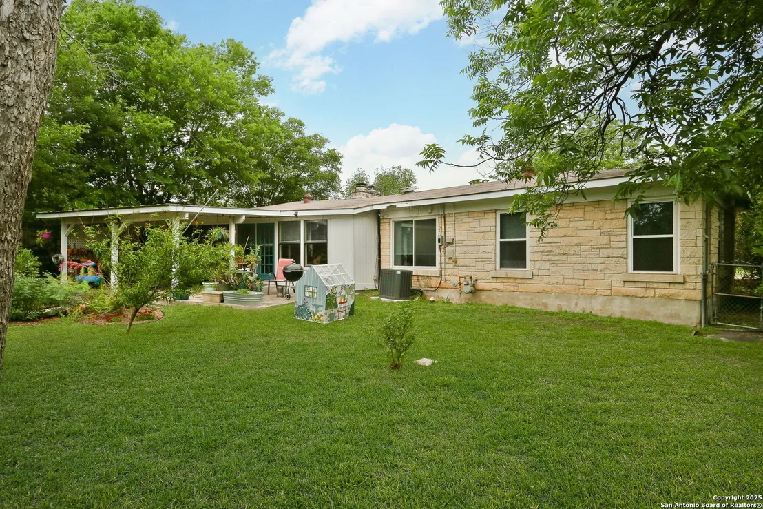 Photo of 202 Beverly Drive
