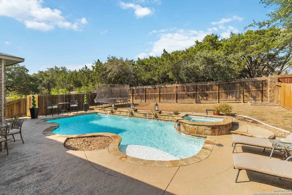 Photo of 8905 Soaring Oak