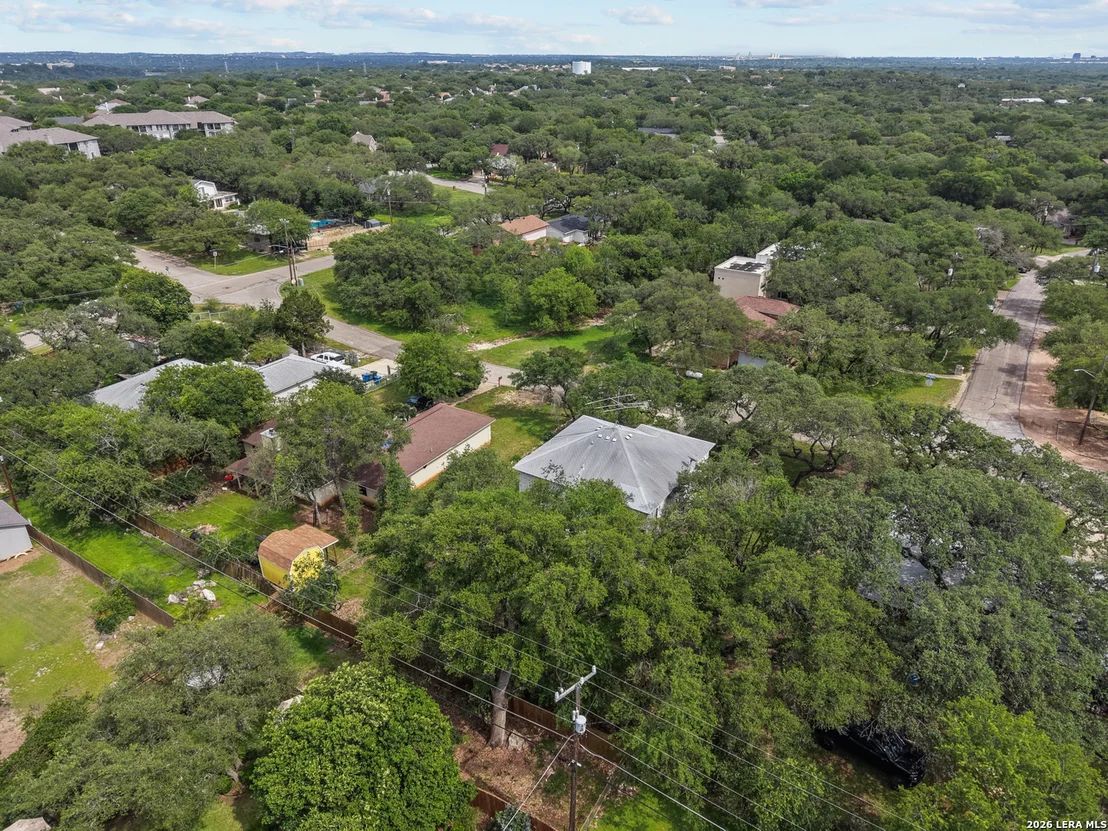 Photo of 1923 TOWN OAK DR