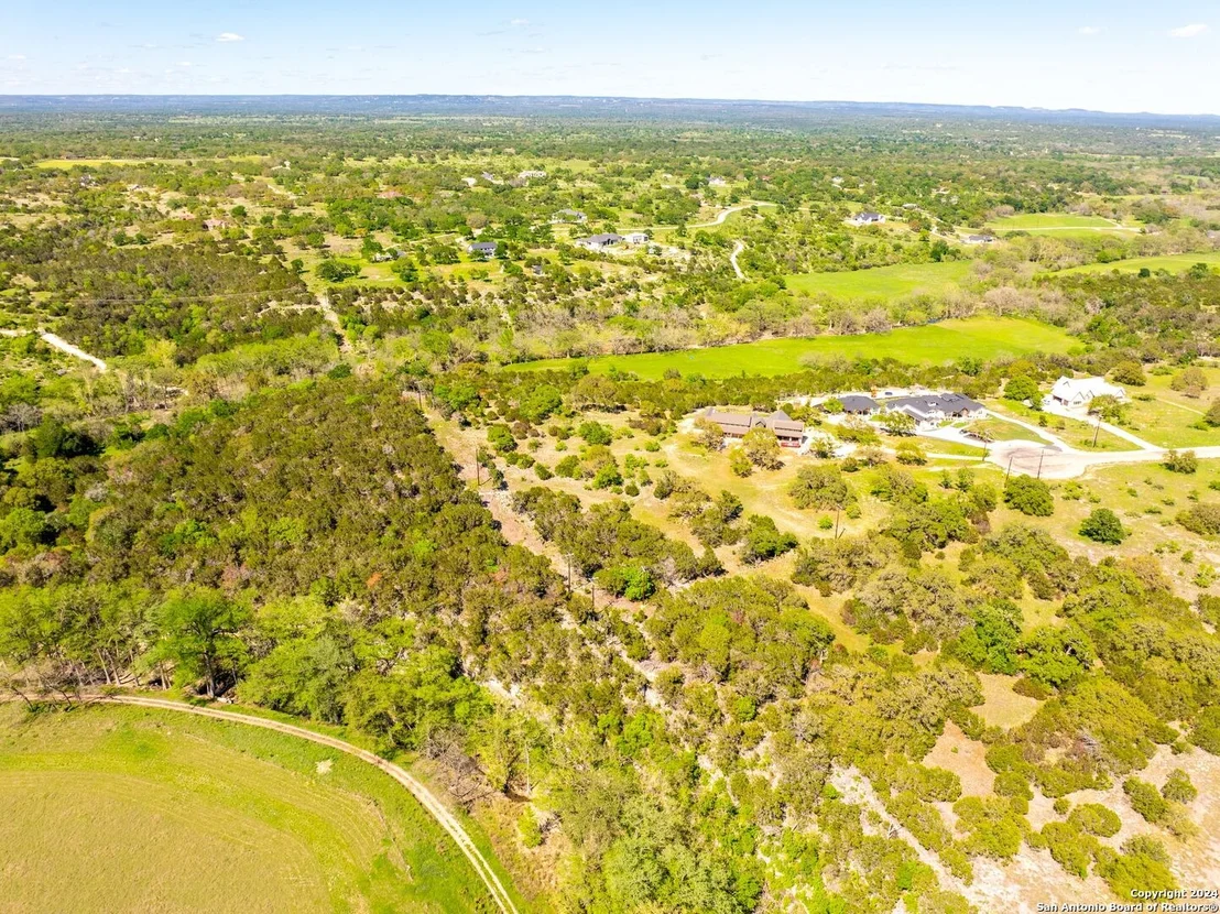 Photo of 98 SABINAS RIDGE RD