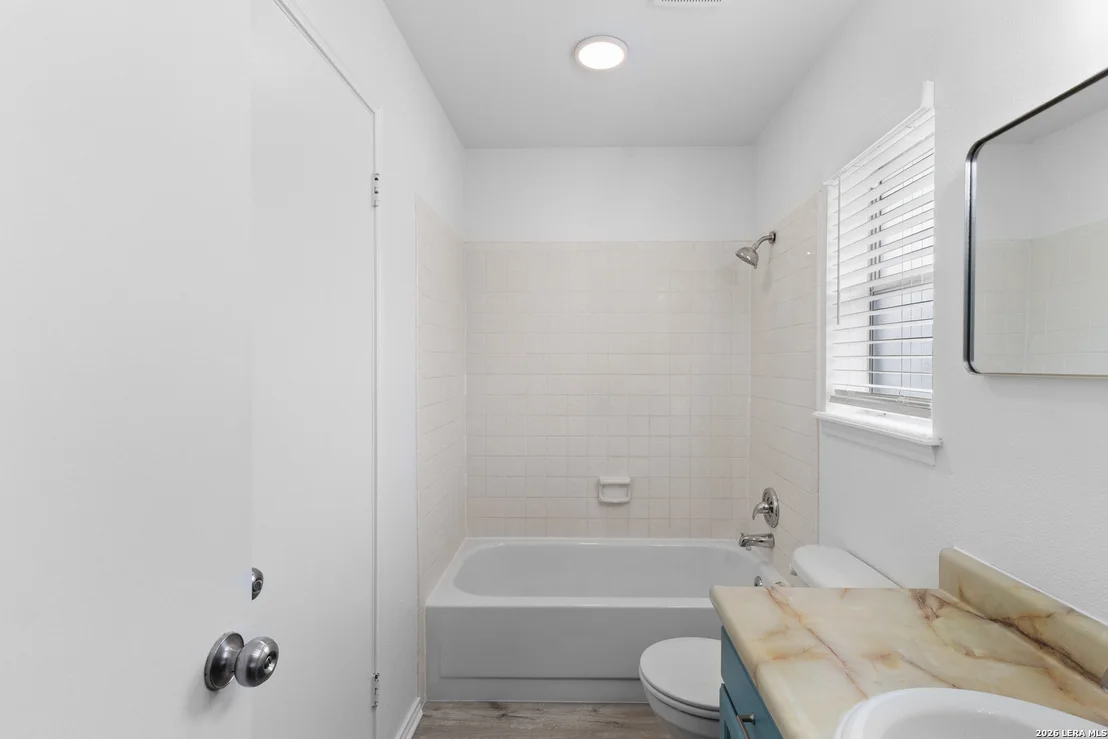 Photo of 13638 PRINCES KNLS
