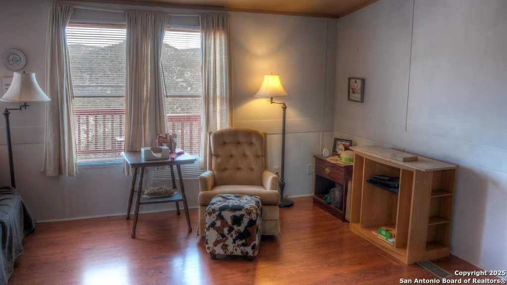 Photo of 560 Pine Mountain