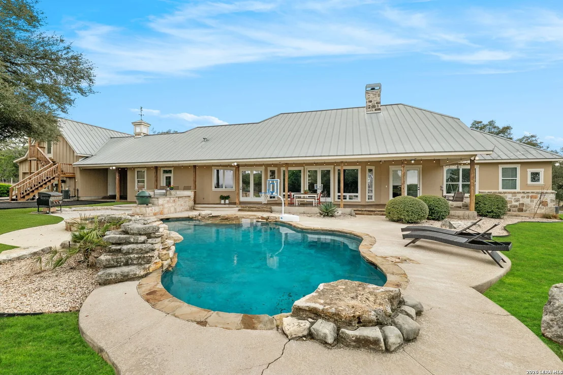 Photo of 111 Greystone Circle