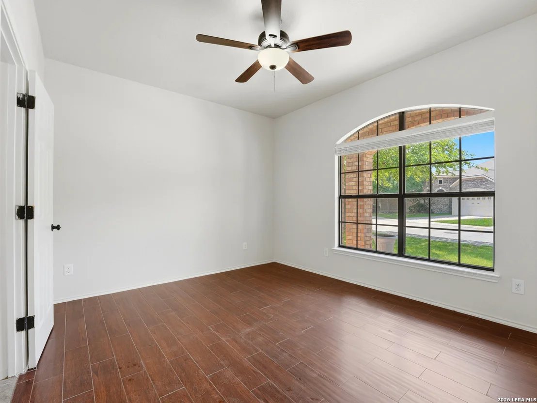 Photo of 5542 Cross Pond