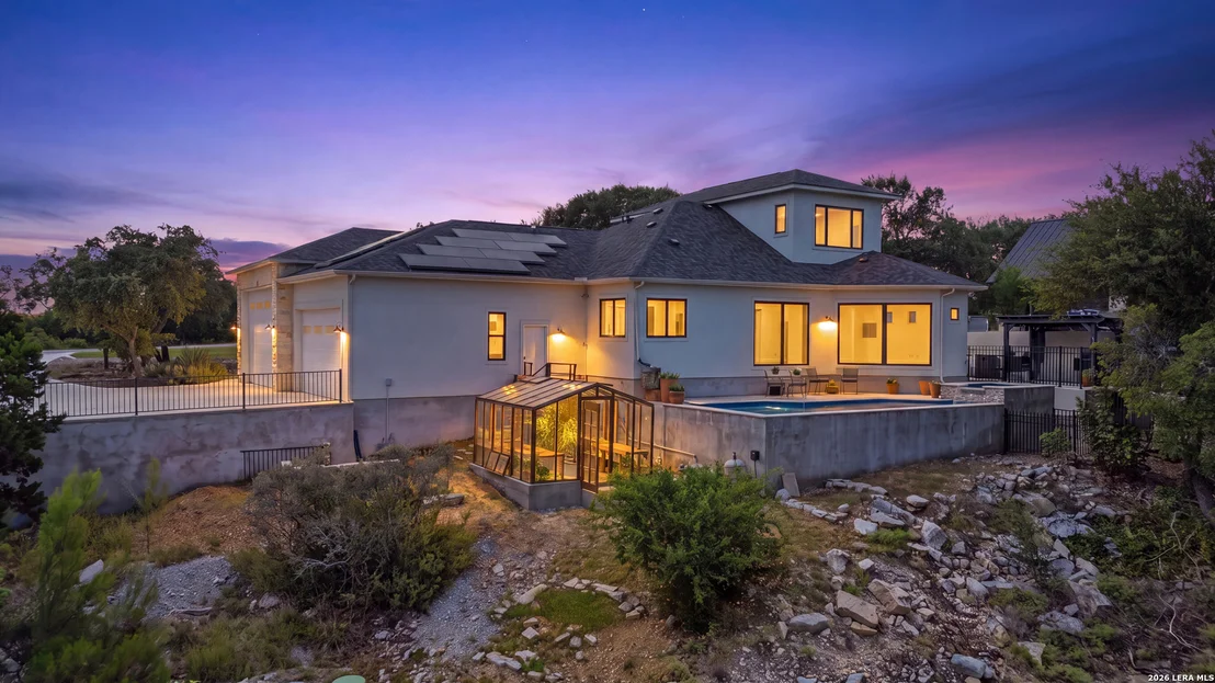 Photo of 231 River Bend Place