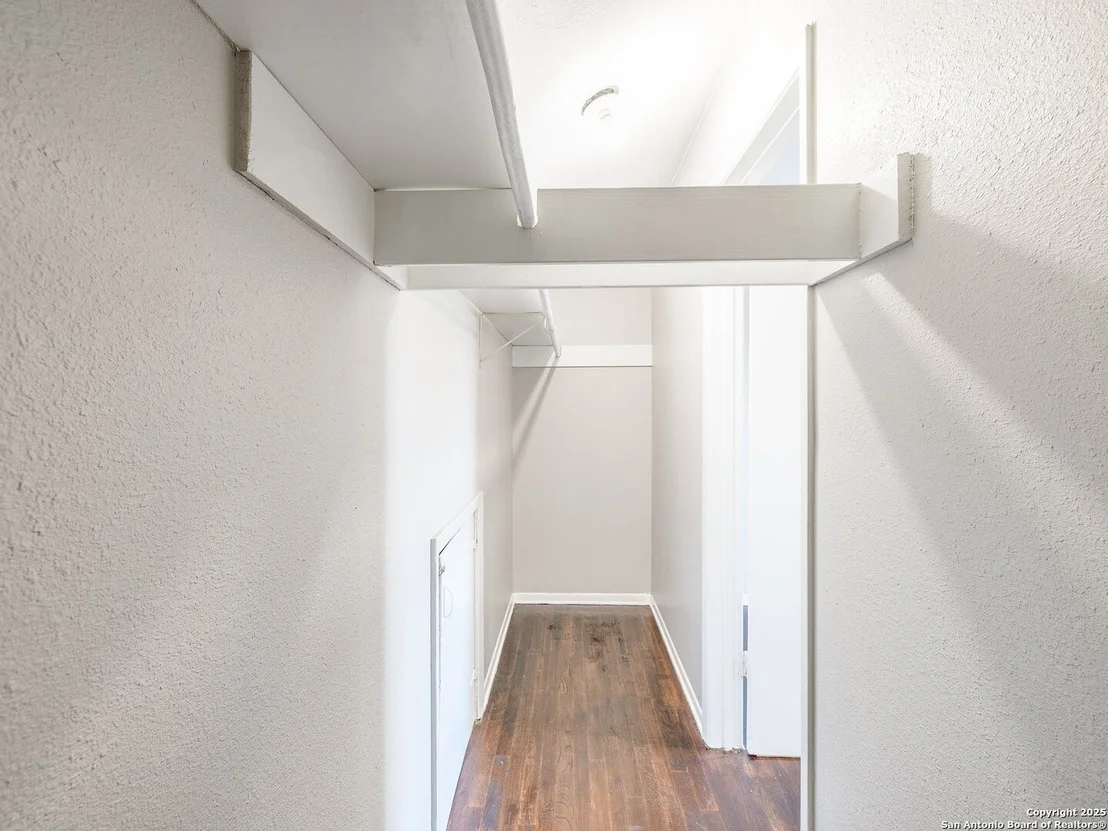 Photo of 302 REGENT