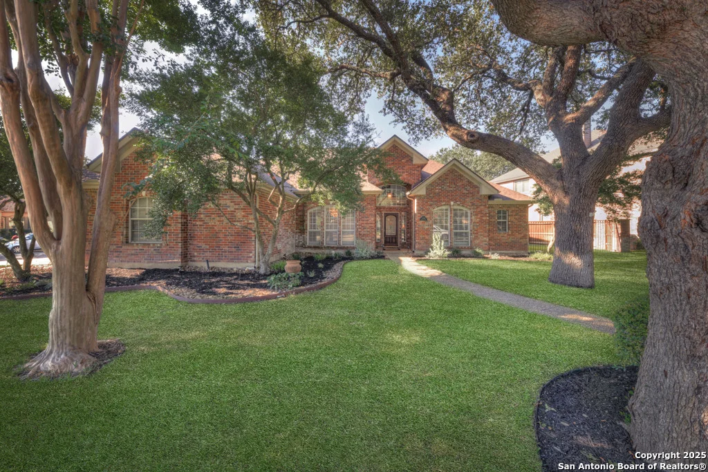 Photo of 2204 Blackoak Bnd