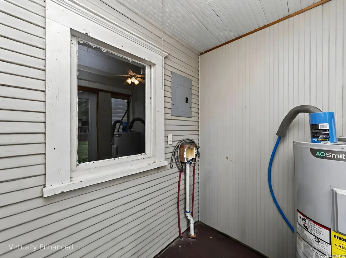 Photo of 301 Jefferson Dr