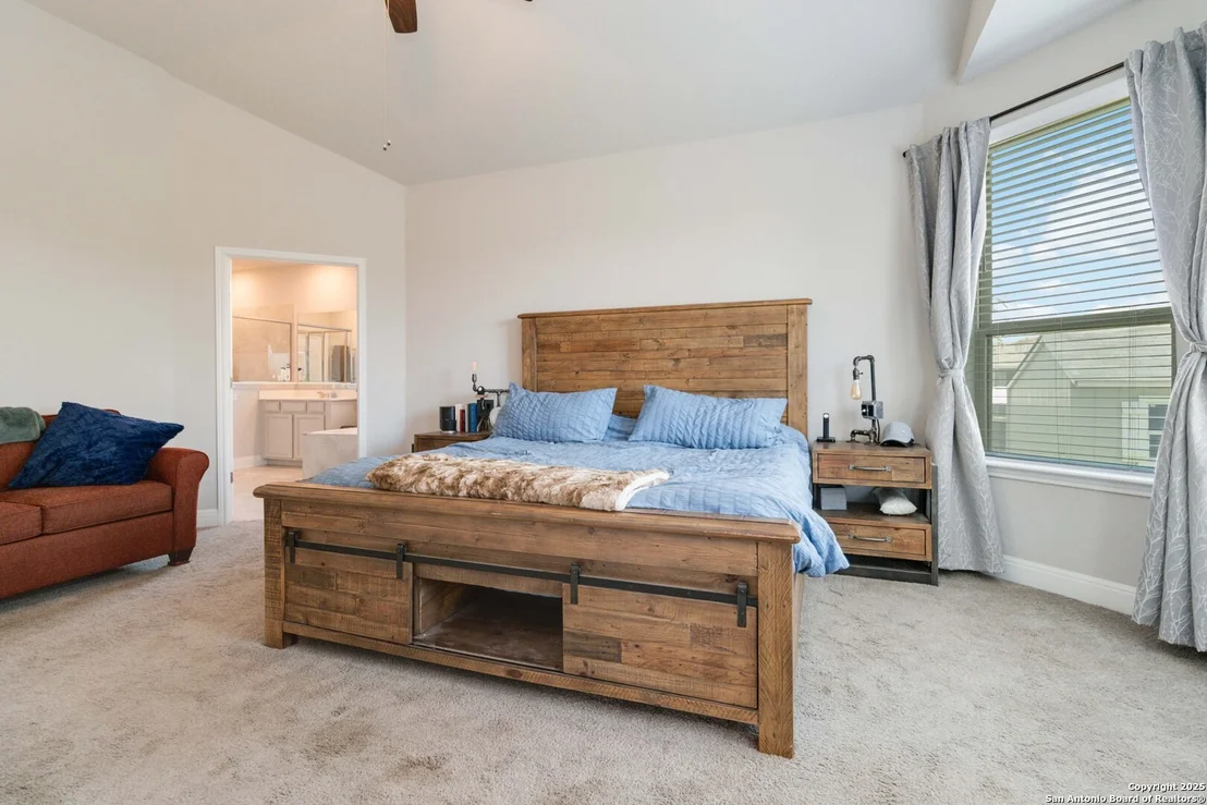 Photo of 2210 Castello